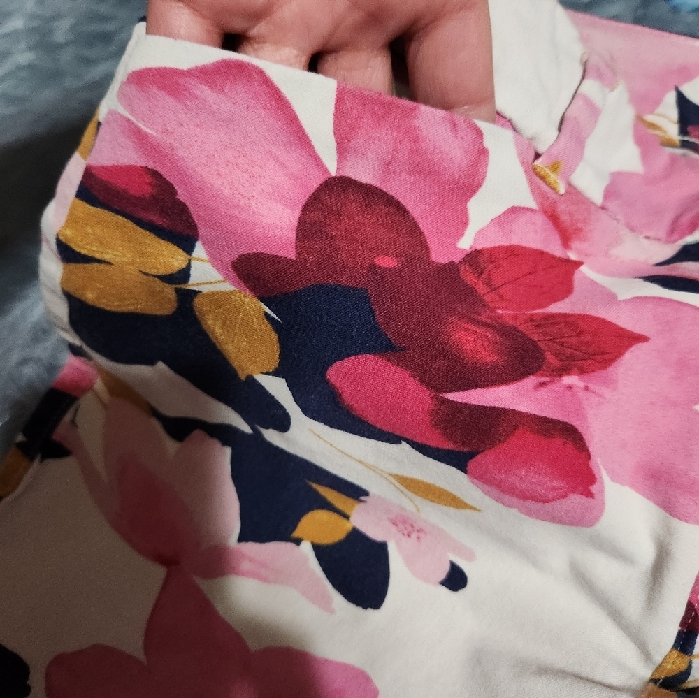 Womens old navy floral jean - Picture 8 of 10